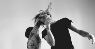 Contact Improvisation - from the ground to flying - SerVivo - Palmela, Portugal
