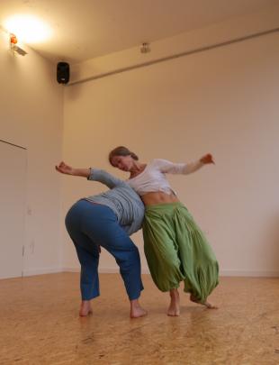 Contact Improvisation - Resonanzraum - Wuppertal, Germany