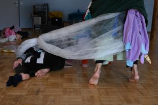 Garments/Kleidung und was damit passiert im Tanz - Studio MOVITY - Uster, Switzerland