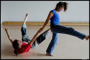 Contactimprovisation all levels - open evenings - Seminarraum Jupiter Space - Zürich, Switzerland